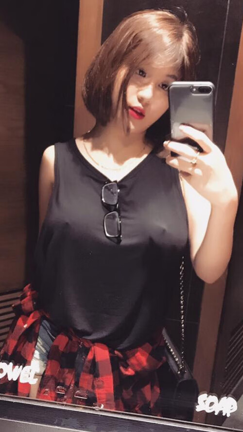 西甲国家德比之夜，当异类阿尔瓦雷斯用攻防一体改写永恒叙事