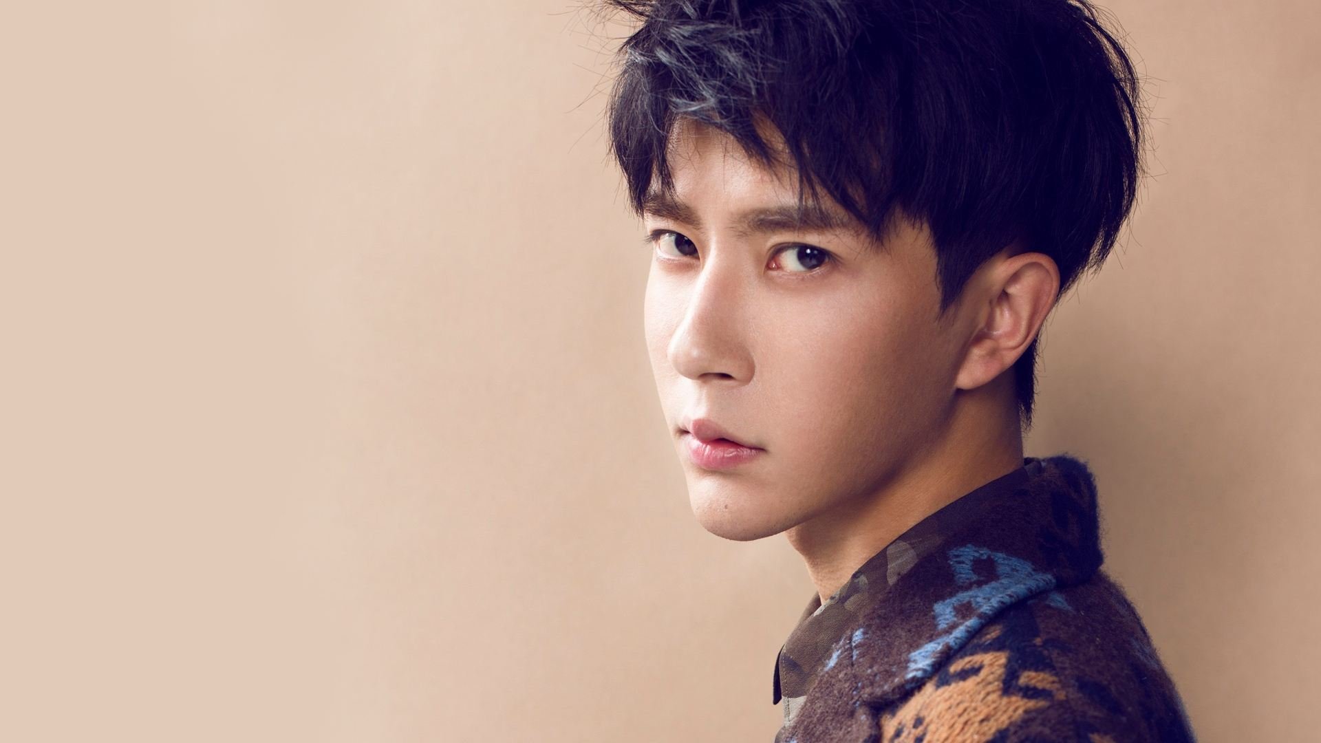 唯一性的双重奏，莫德里奇的硬仗王者风范与阿尔及利亚战术的压制艺术