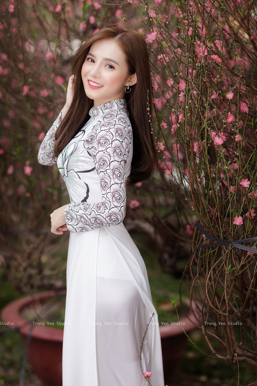 双面王者,哈兰德以挪威号战车碾碎芬兰,同时为英格兰的出线门票写下最诡异的注脚